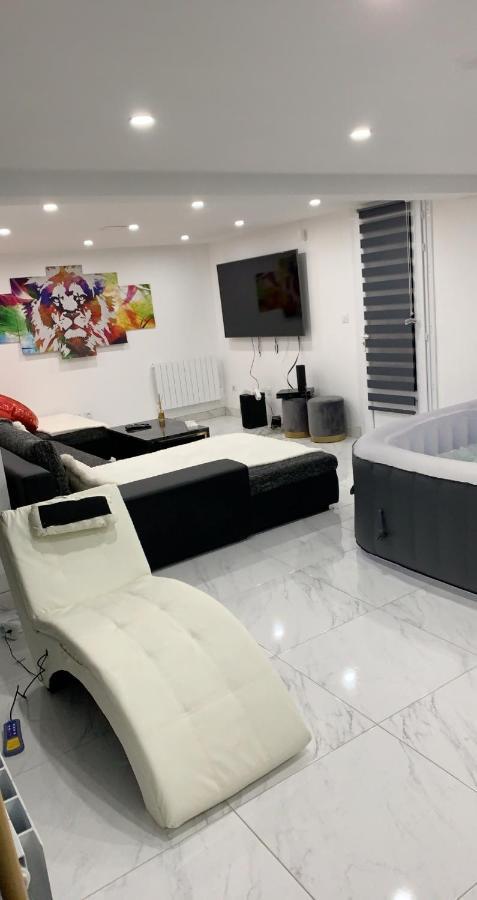 Love Room Givors Exterior foto
